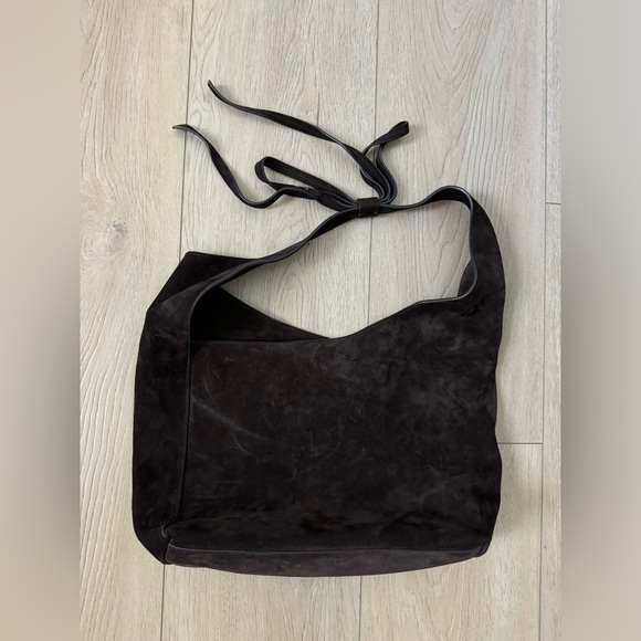 Reformation Handbags - NWOT REFORMATION MEDIUM VITTORIA TOTE BAG